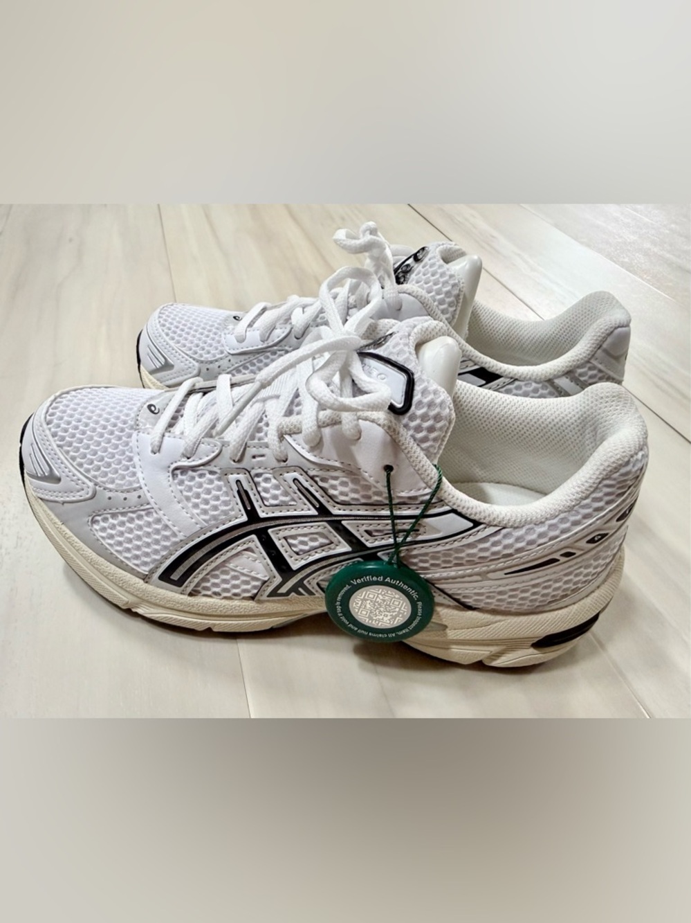 ASICS Gel-1130 Sneakers women’s 7-7.5, men’s 5.5. White/cloud grey. - Picture 2 of 6
